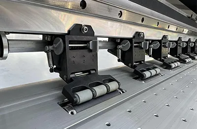 Precision paper pressing wheel