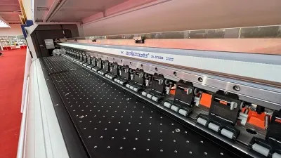 Suction type platform