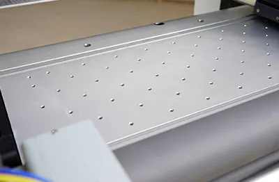 Suction type platform