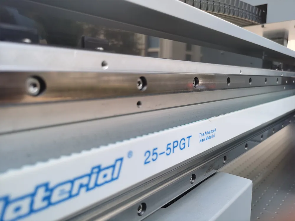 High speed silent linear guide rail
