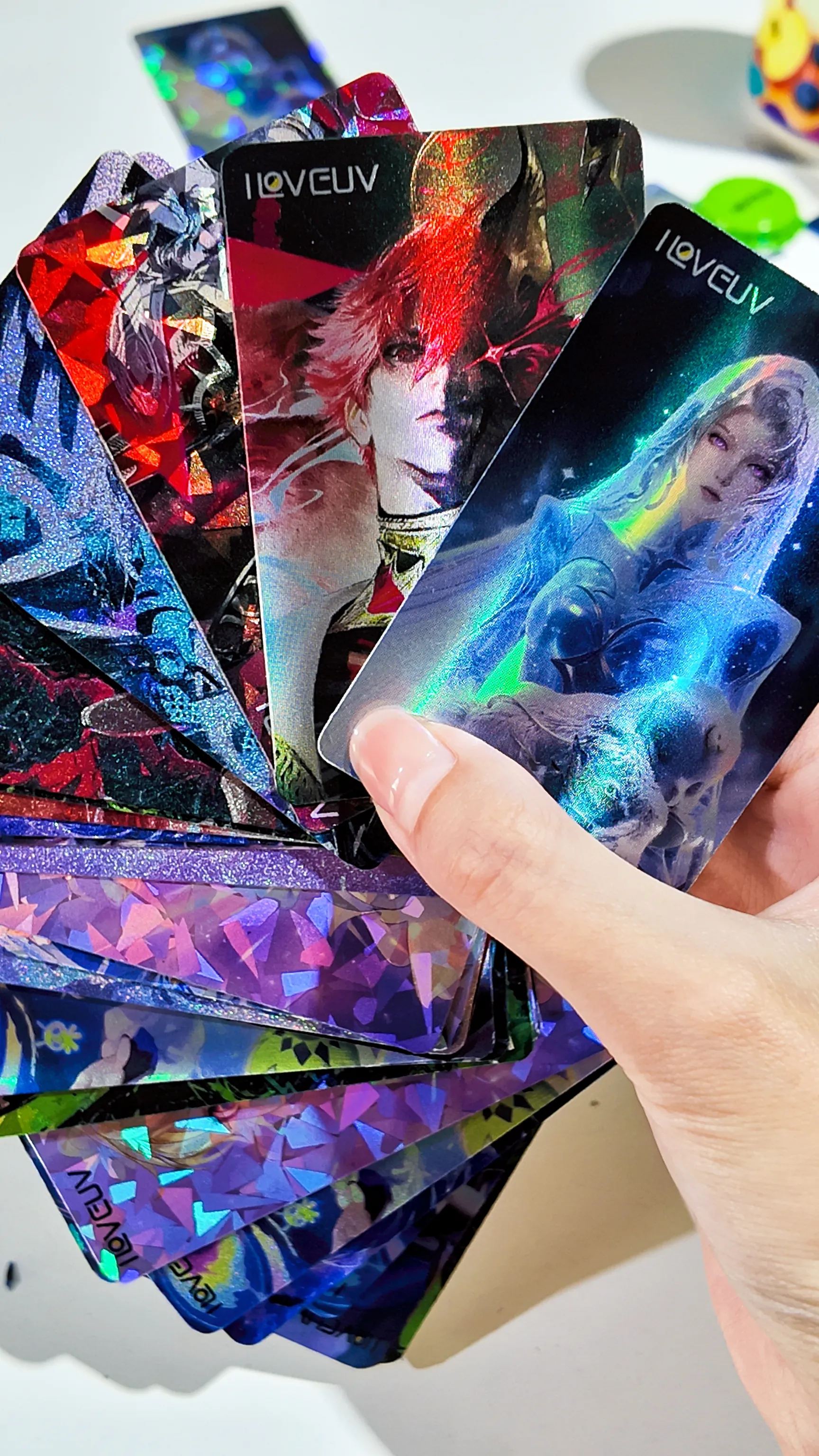 New UV Flatbed Printing Solution Brings Stunning Laser Effects to Card Printing